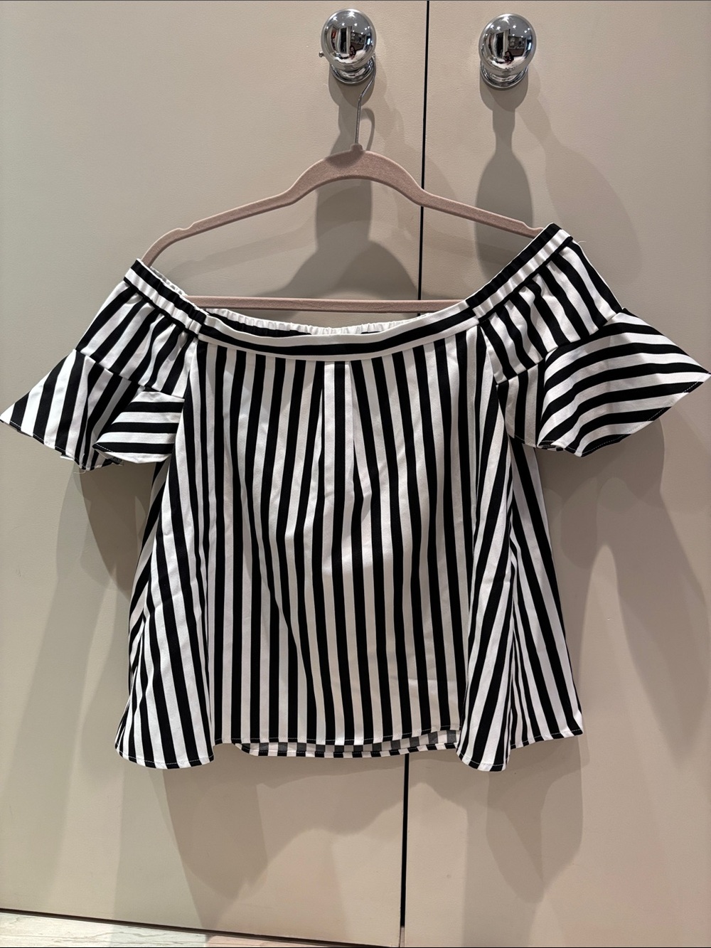 ASOS Black & White Off-Shoulder Stripe Top Sz 2